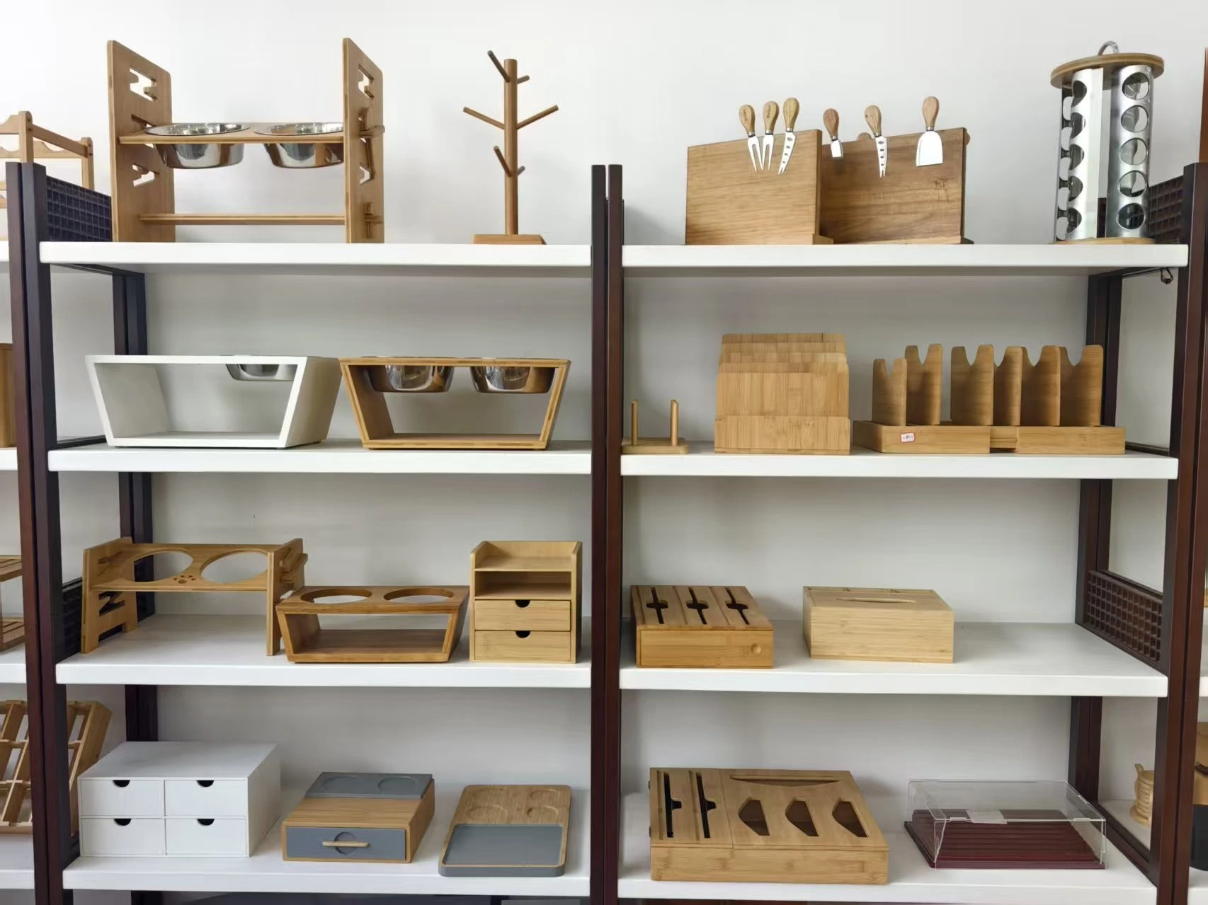 Bambexa showroom display featuring a variety of bamboo organizers and kitchenware samples